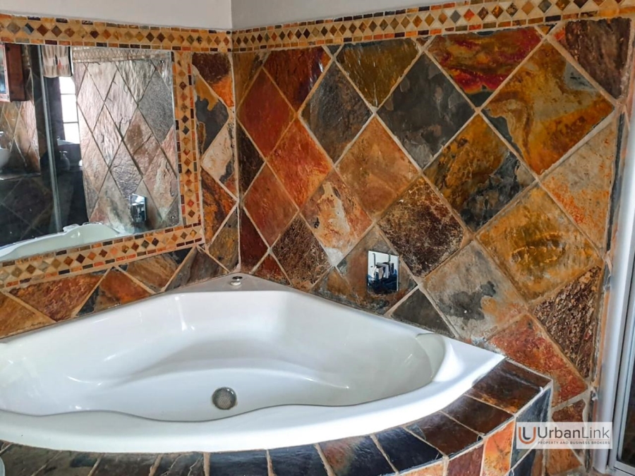 4 Bedroom Property for Sale in Cashan North West